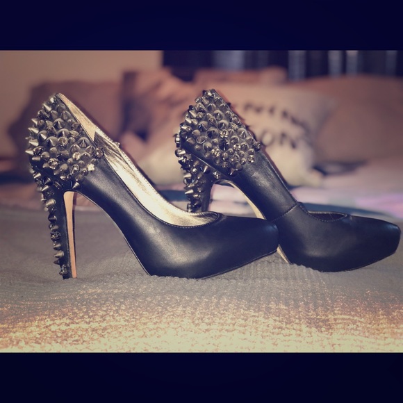 Sam Edelman Shoes - Sam Edelman spikes and studs leather heels